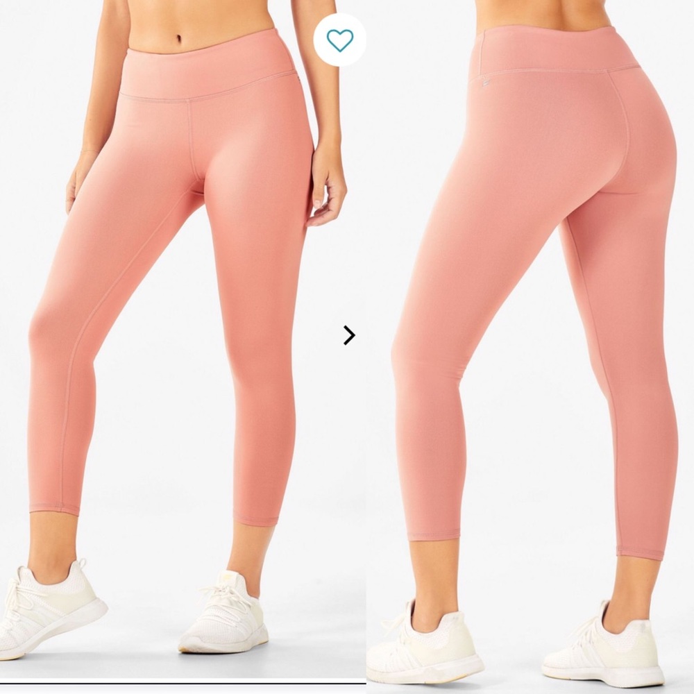 Fabletics Rose Mid-Rise PowerHold® Capri - Large